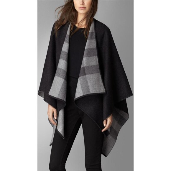 Burberry Charlotte Reversible Solid to Check Wool Cape Charcoal 140*140 - Picture 8 of 8